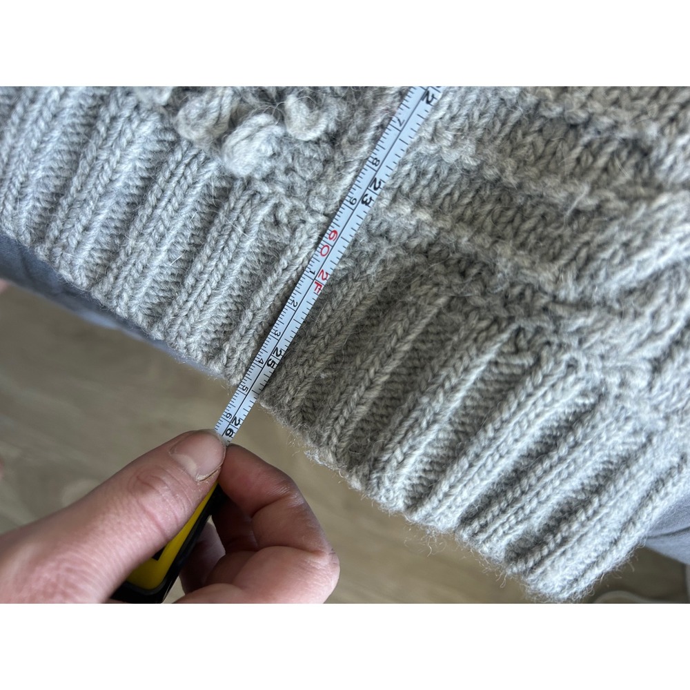 Banana Republic Cable Knit Sweater L Gray Italian‎ Yarn Crew Neck Old Money - Picture 10 of 11